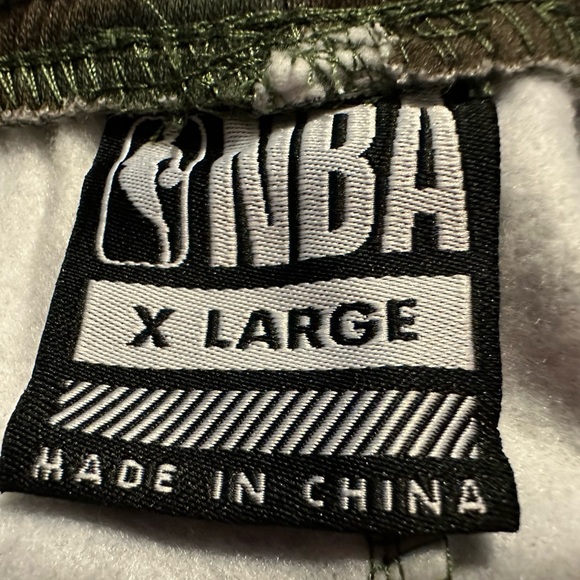 NWT NBA basketball shorts size XL with a camo pattern - Picture 3 of 3